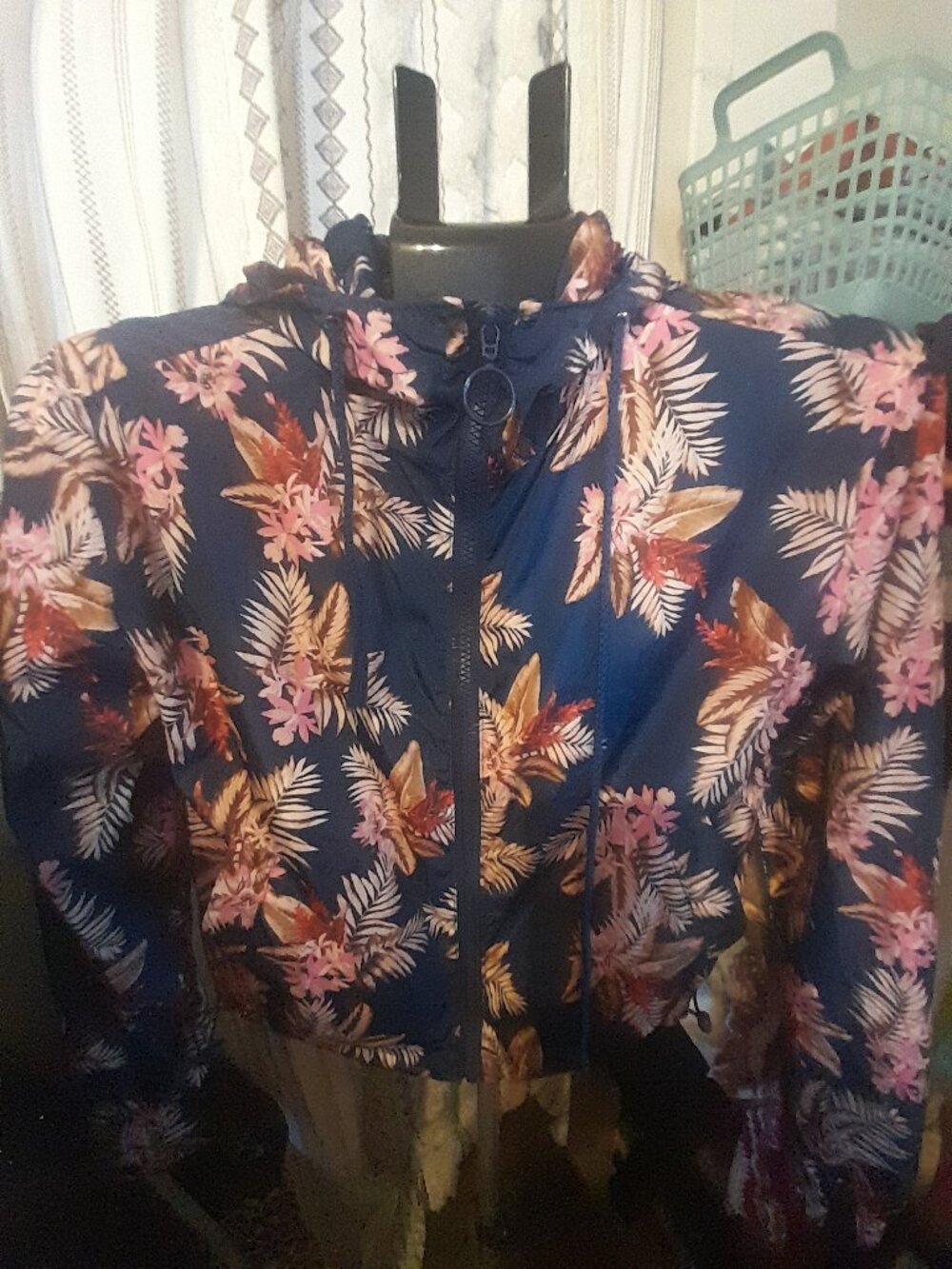 New Look cropped windbreaker with hoodie size small